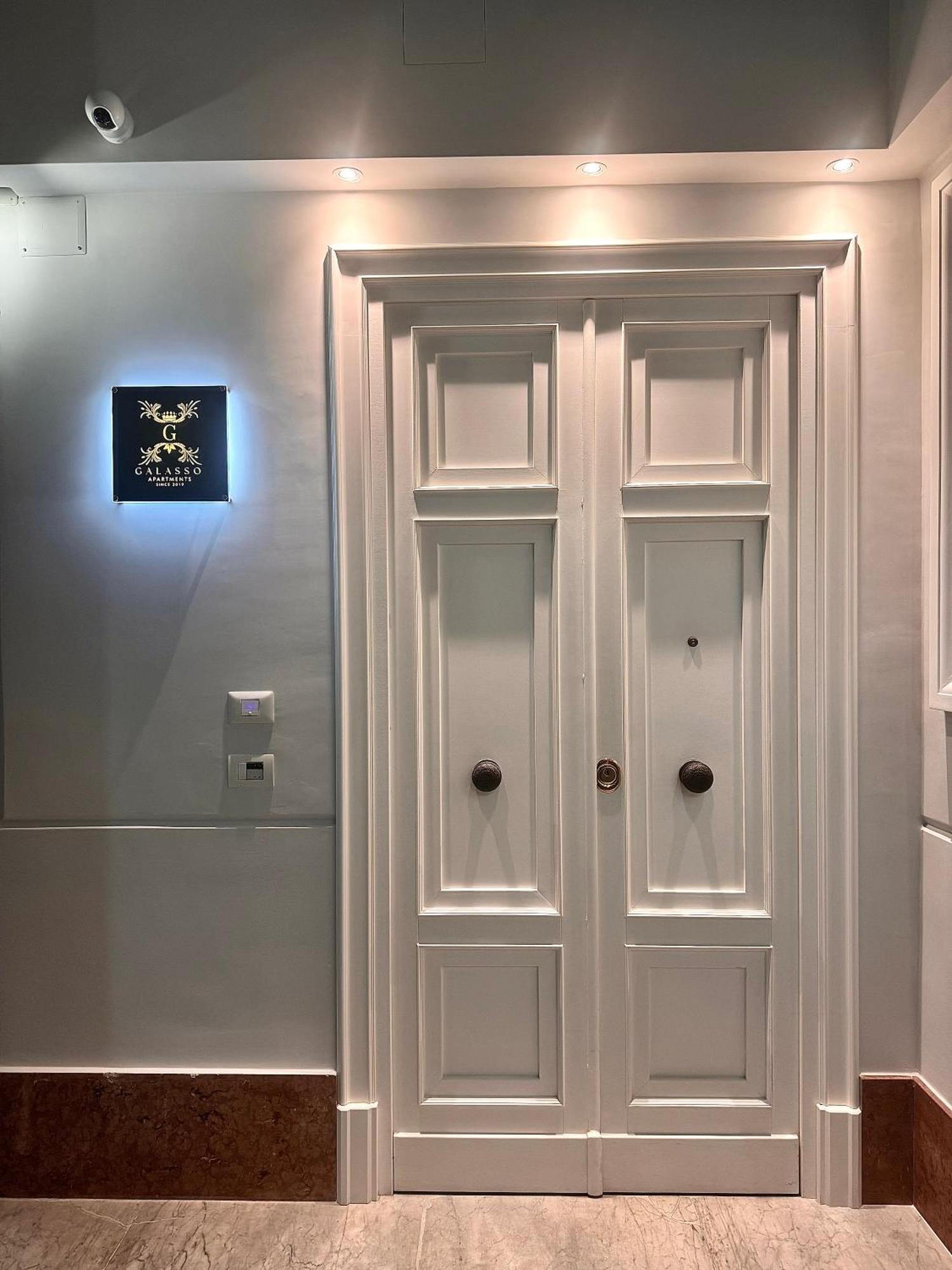נאפולי Galasso Apartments מראה חיצוני תמונה