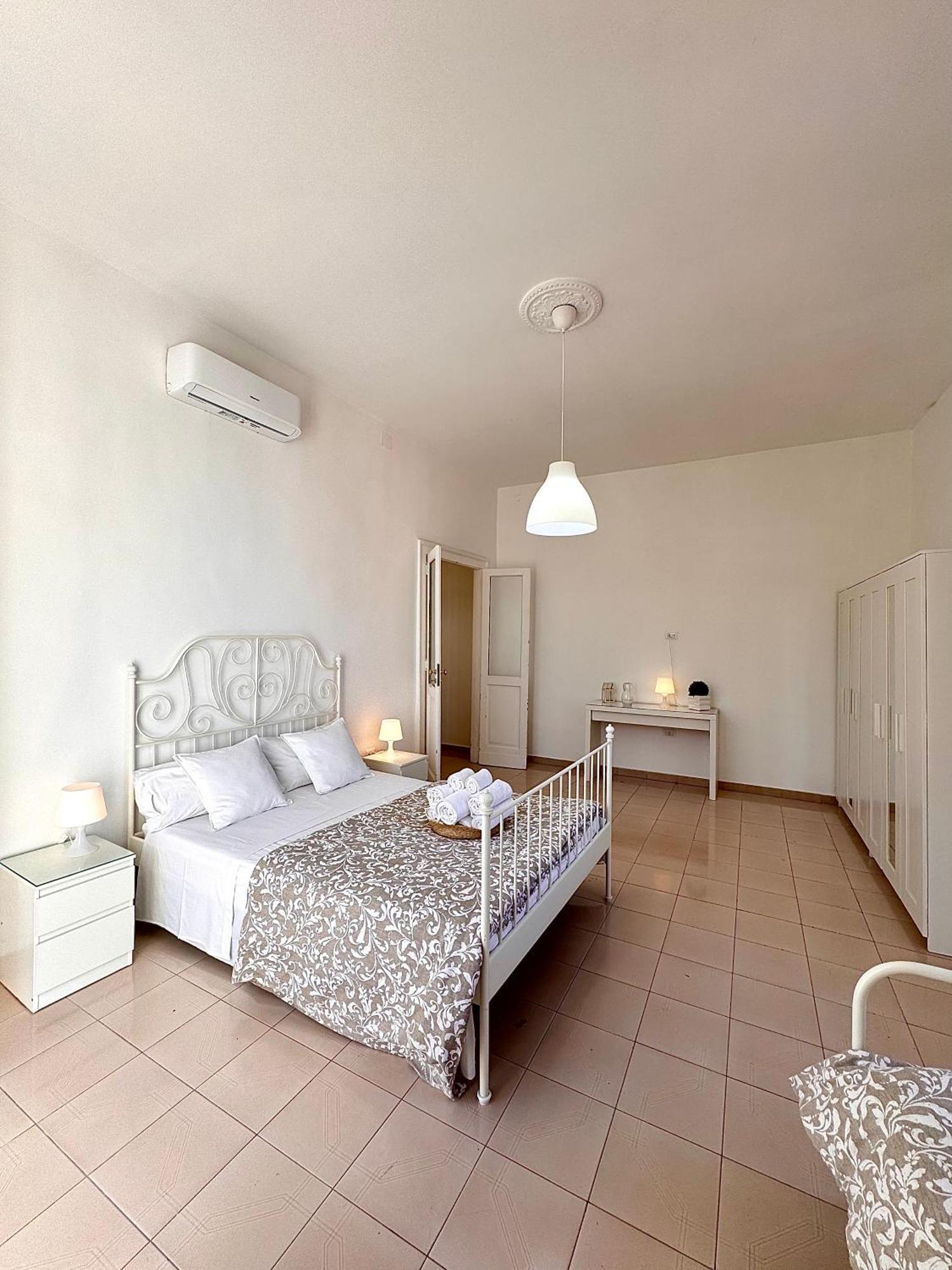 נאפולי Galasso Apartments מראה חיצוני תמונה